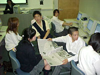 日本語の新聞の紙面構成を分析する