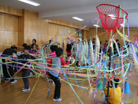 《札幌発信シリーズ》　表現（１）造形遊び　つながる・つなげる・レインボー